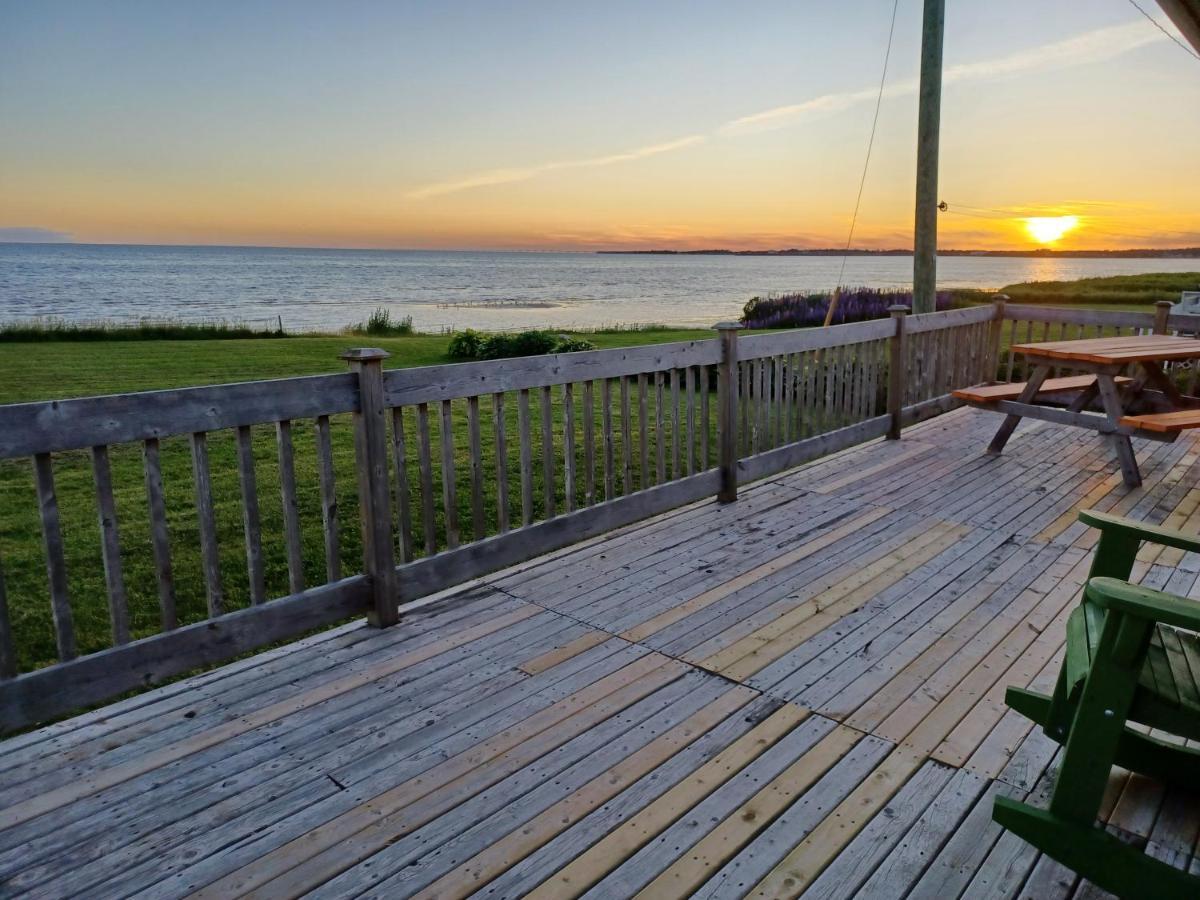 Blue Spruces Cottages Hampton Bagian luar foto