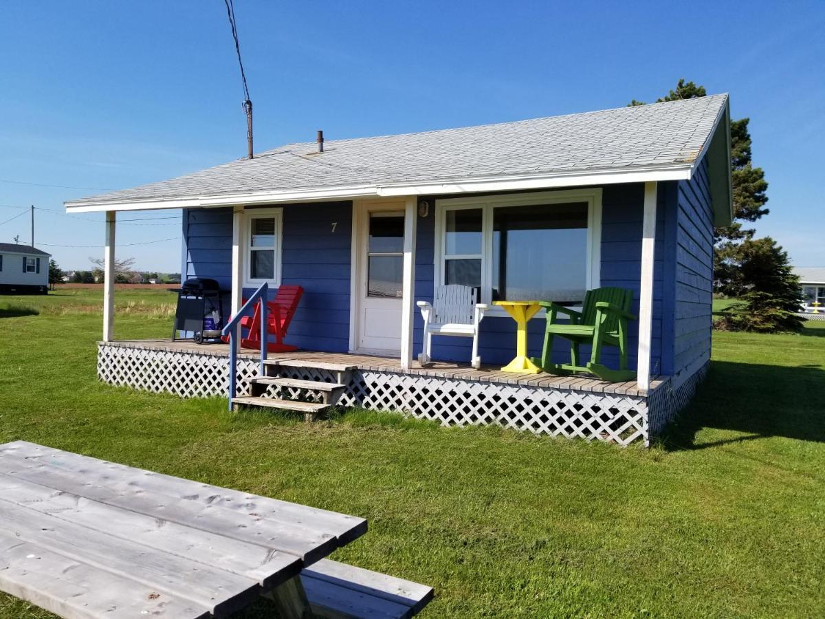 Blue Spruces Cottages Hampton Bagian luar foto